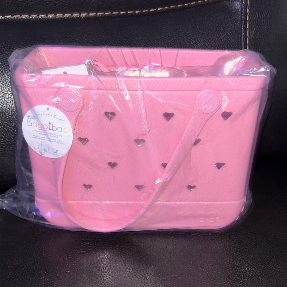 BOGG BAG Heart Cutout Pink Tote